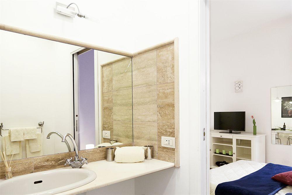 Studio Vicolo De Renzi Trastevere Rome Bagian luar foto