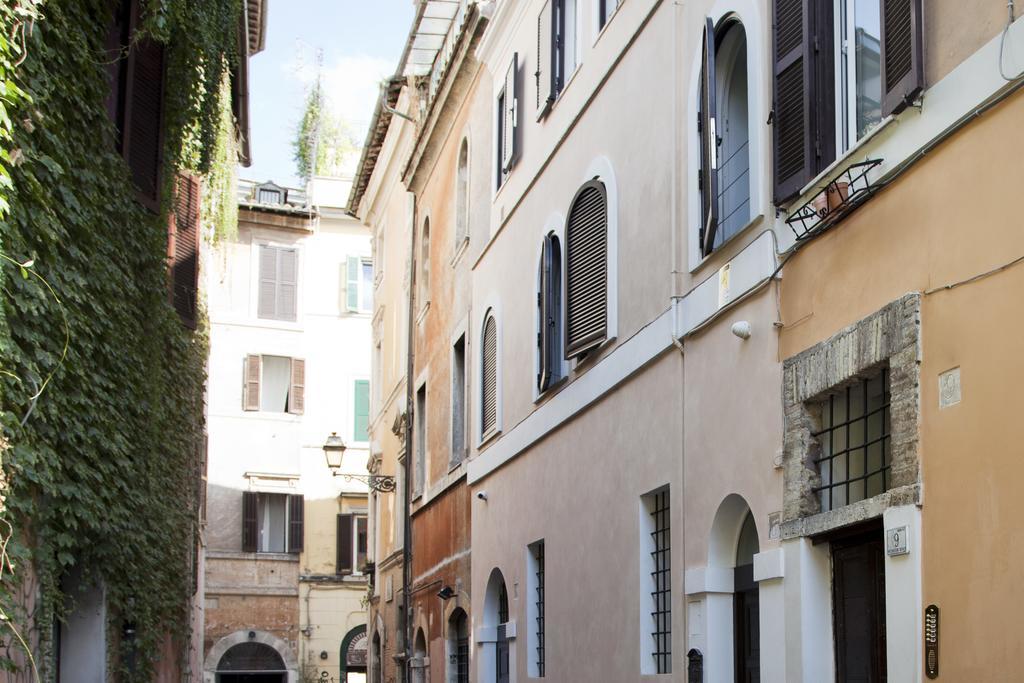 Studio Vicolo De Renzi Trastevere Rome Bagian luar foto