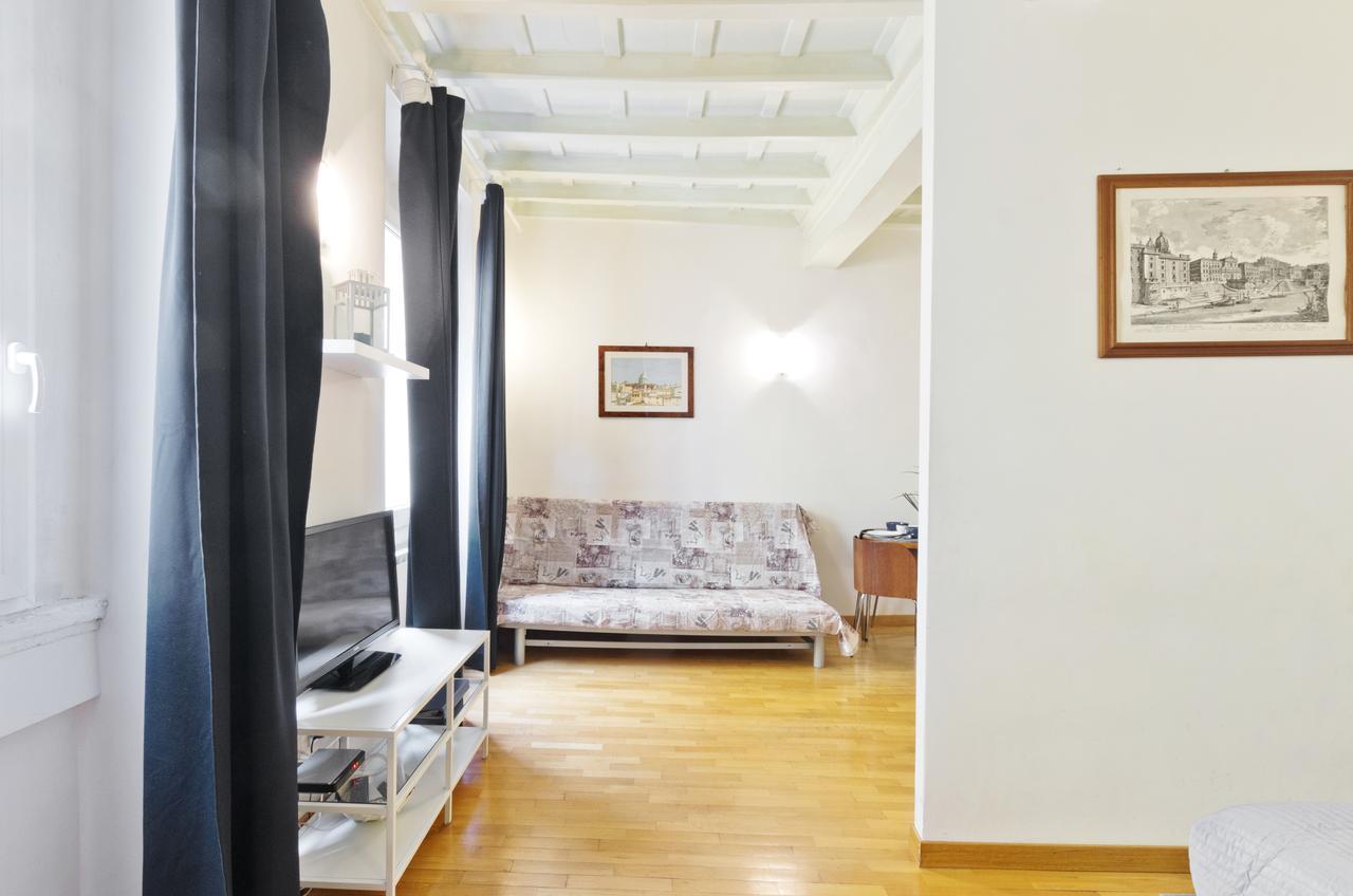 Studio Vicolo De Renzi Trastevere Rome Bagian luar foto